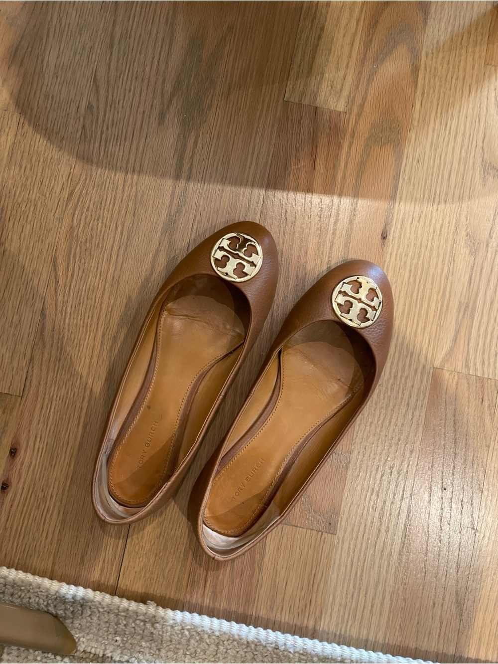 Tory Burch Tan Leather Logo Ballet Flats Size 8.5